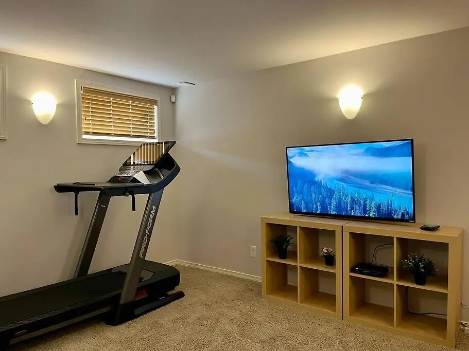 Cozyville Winnipeg Holiday home