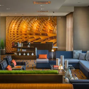 4* Отель Courtyard By Marriott Airport
